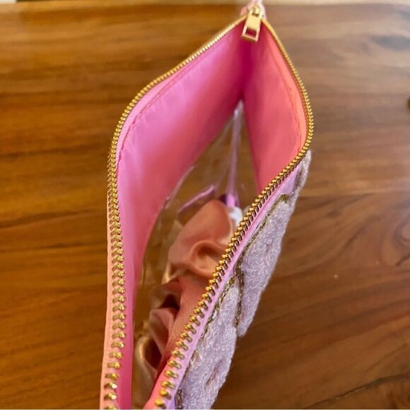 Clear Pouch with Fuzzy Patch Letters ‘Bride’ Wedding Cosmetics -Bag ONLY - Picture 7 of 11